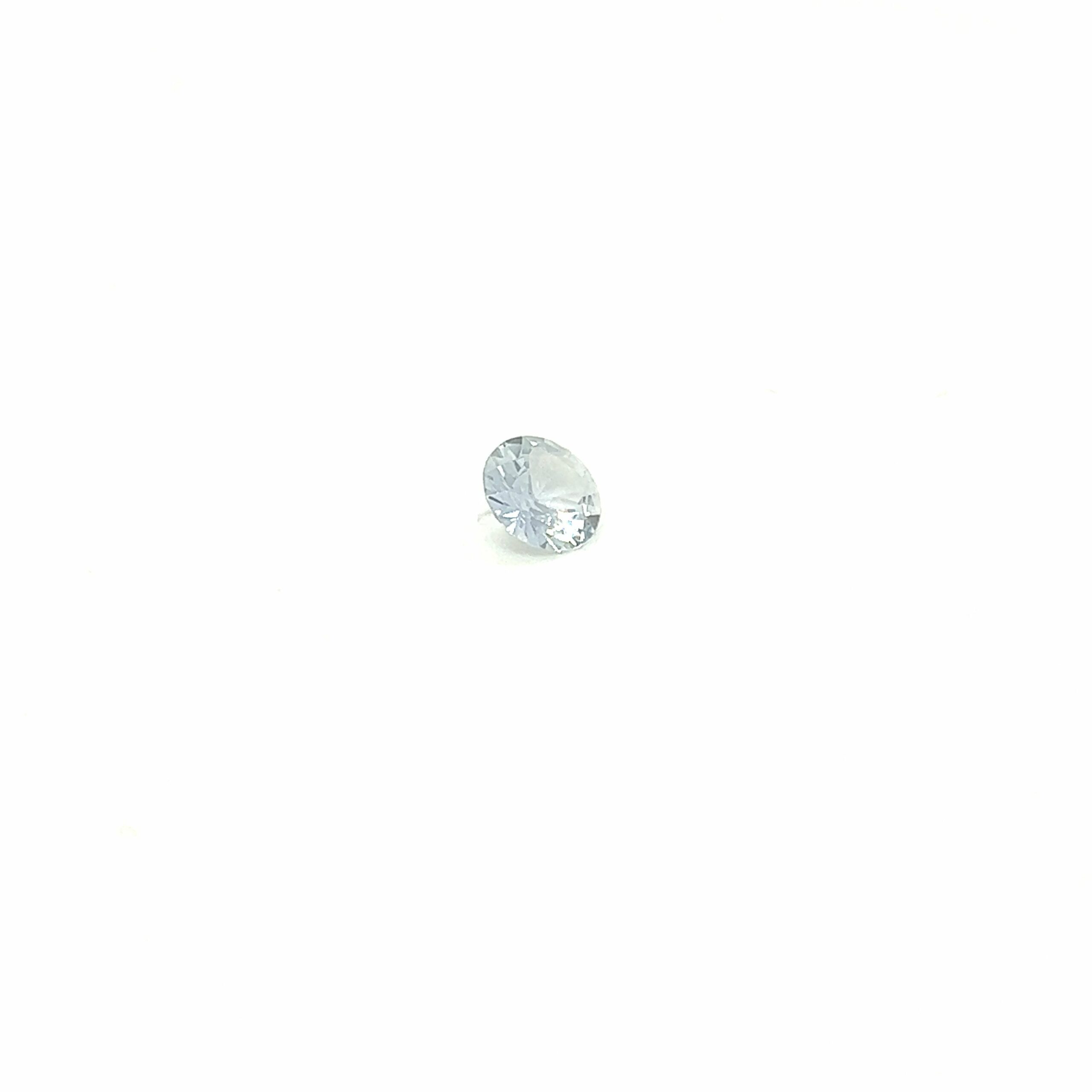 white-round-Sapphire-5798