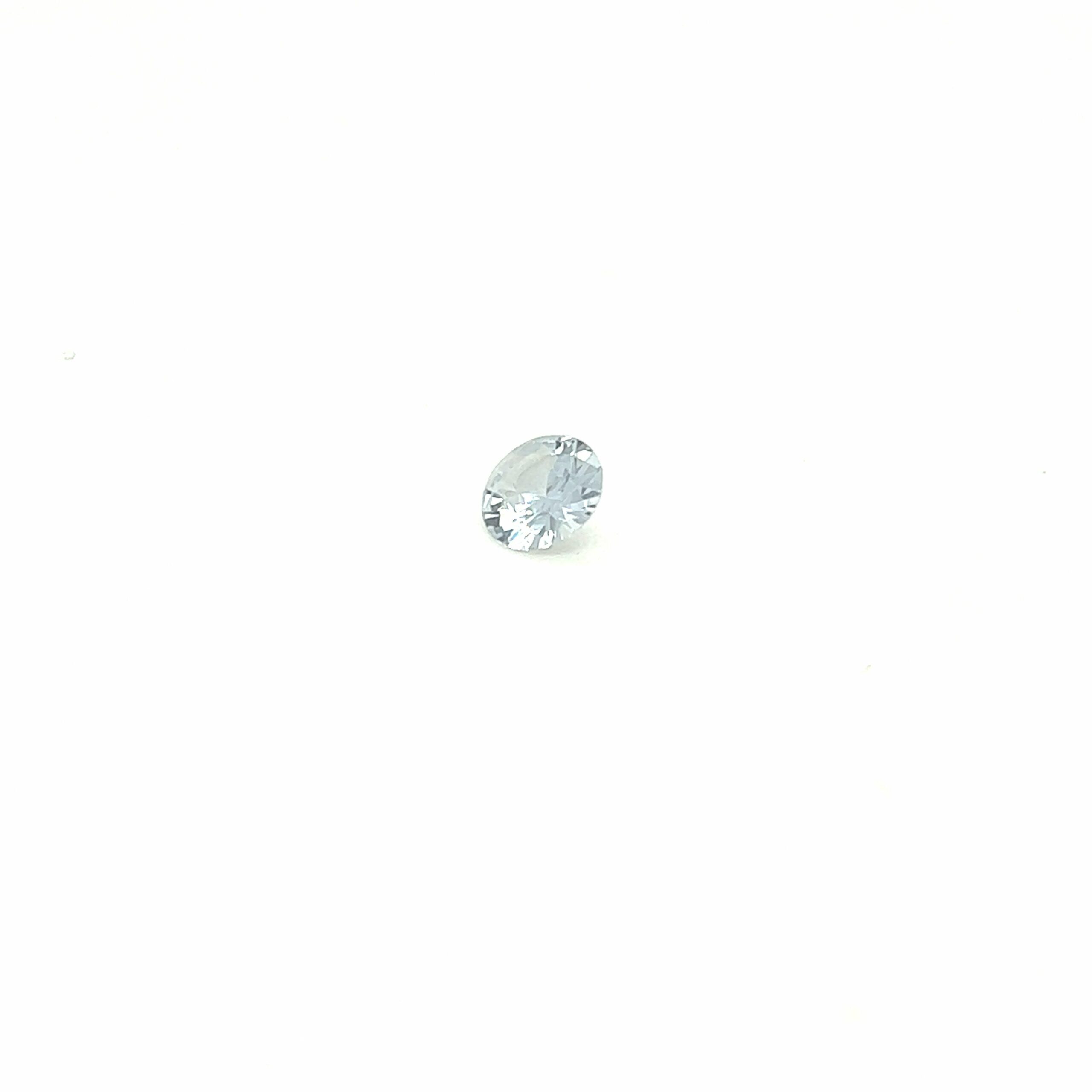 white-round-Sapphire-5798