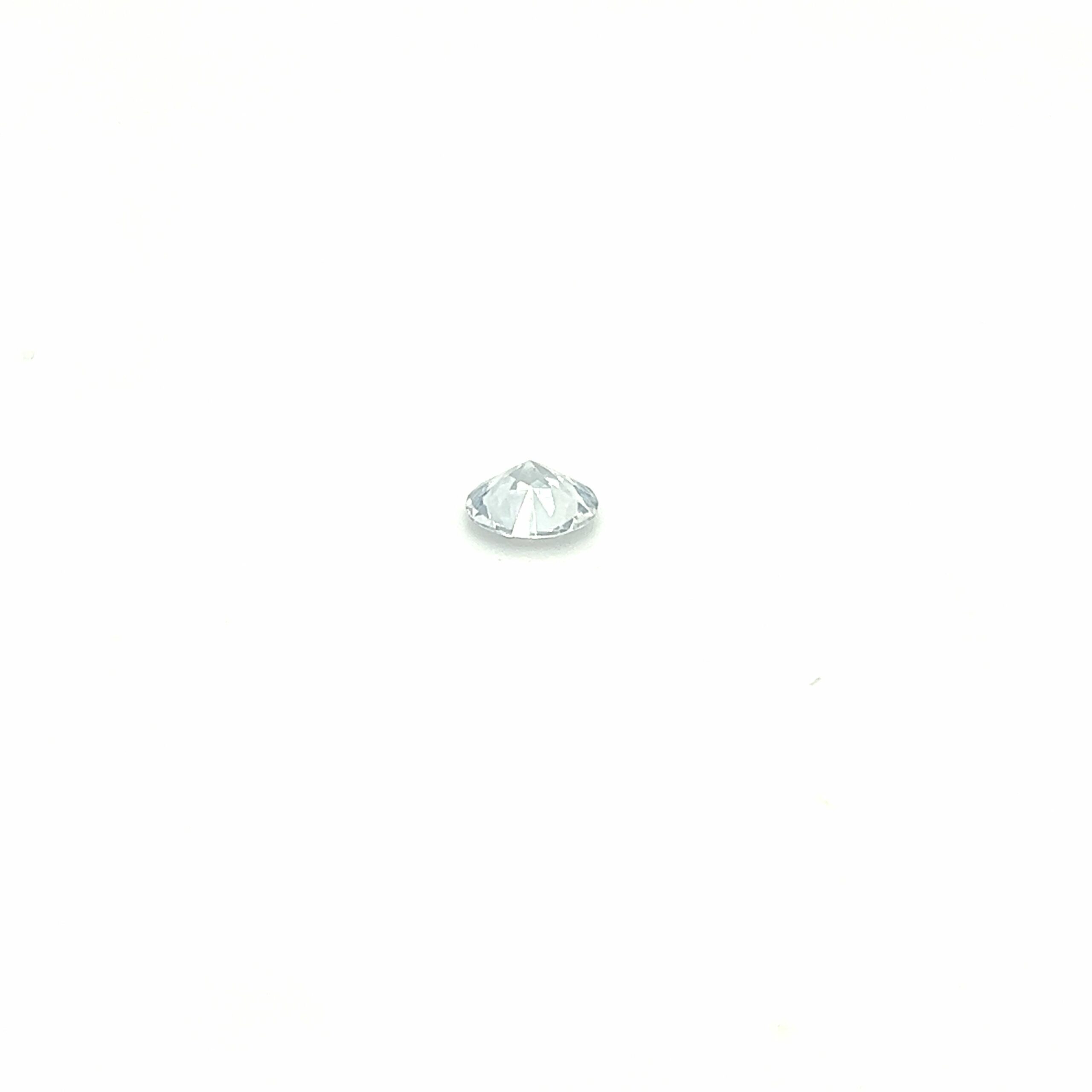 white-round-Sapphire-5798