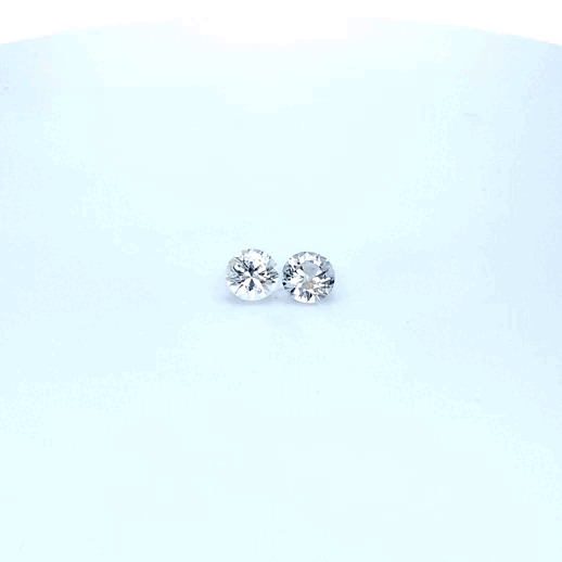 white-round-Sapphire-903