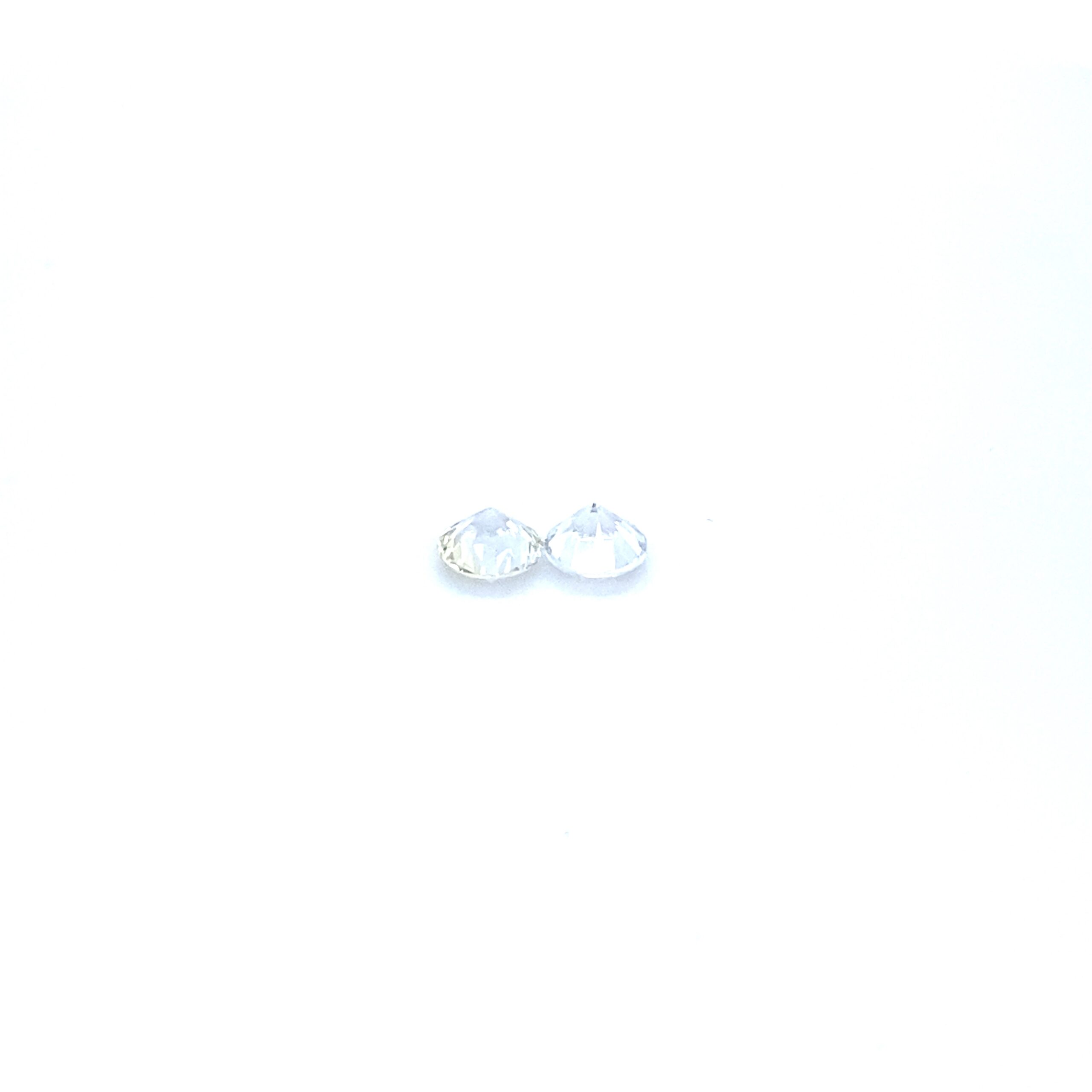 white-round-Sapphire-864