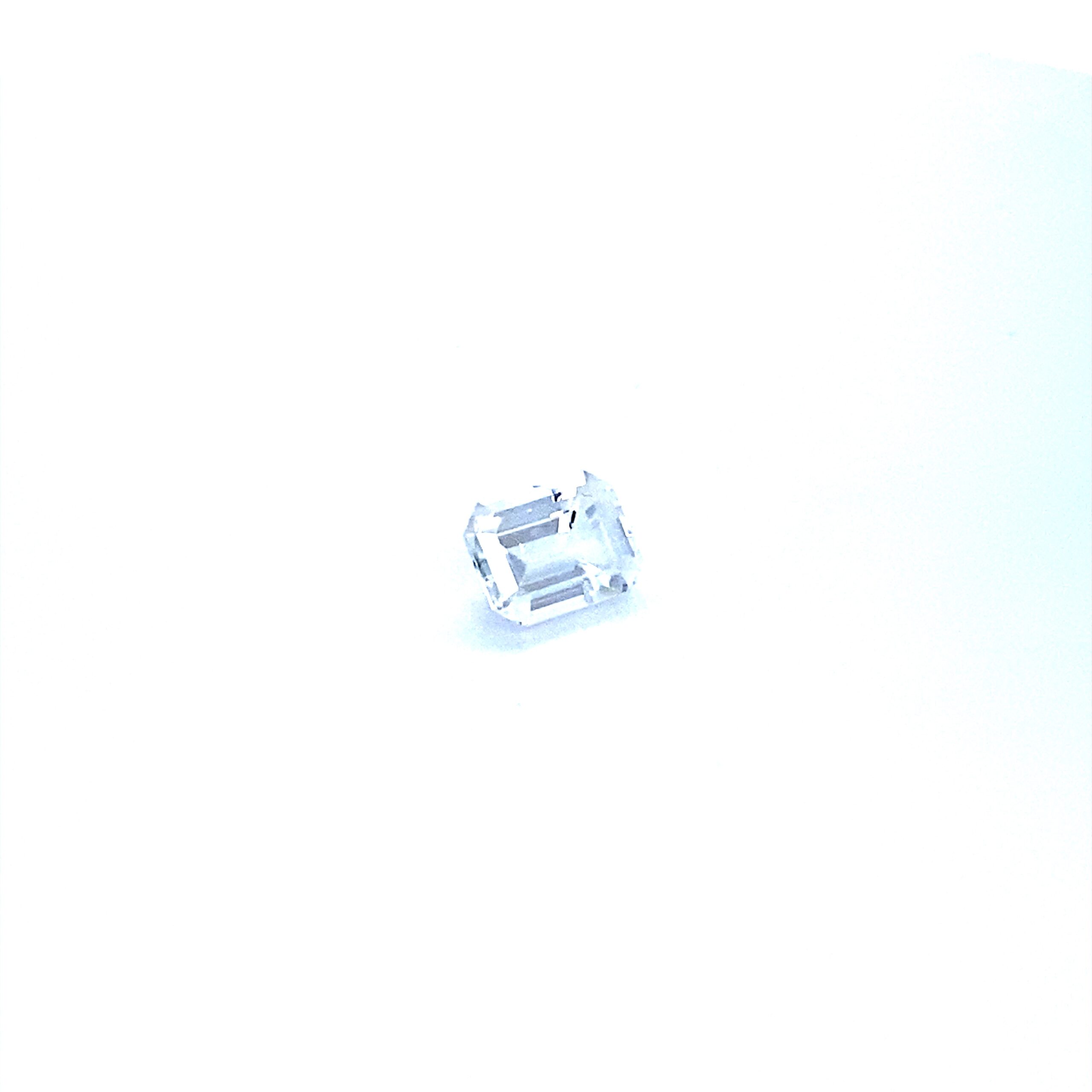 white-octagon-Sapphire-1051