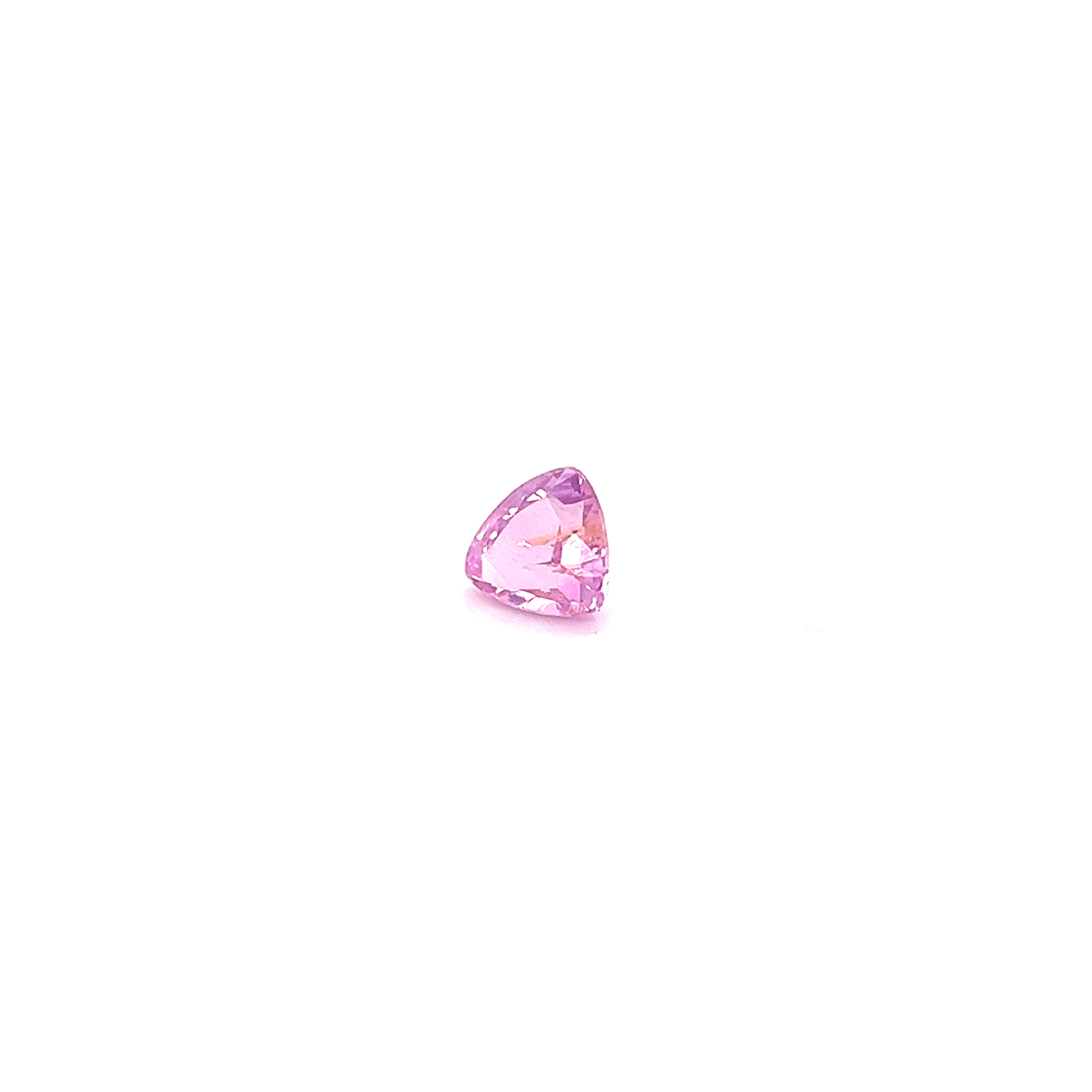 pink-trillion-Sapphire-1659